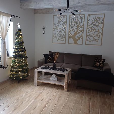 Roubenka U Kavku Villa สตาเร ฮัมรี ภายนอก รูปภาพ