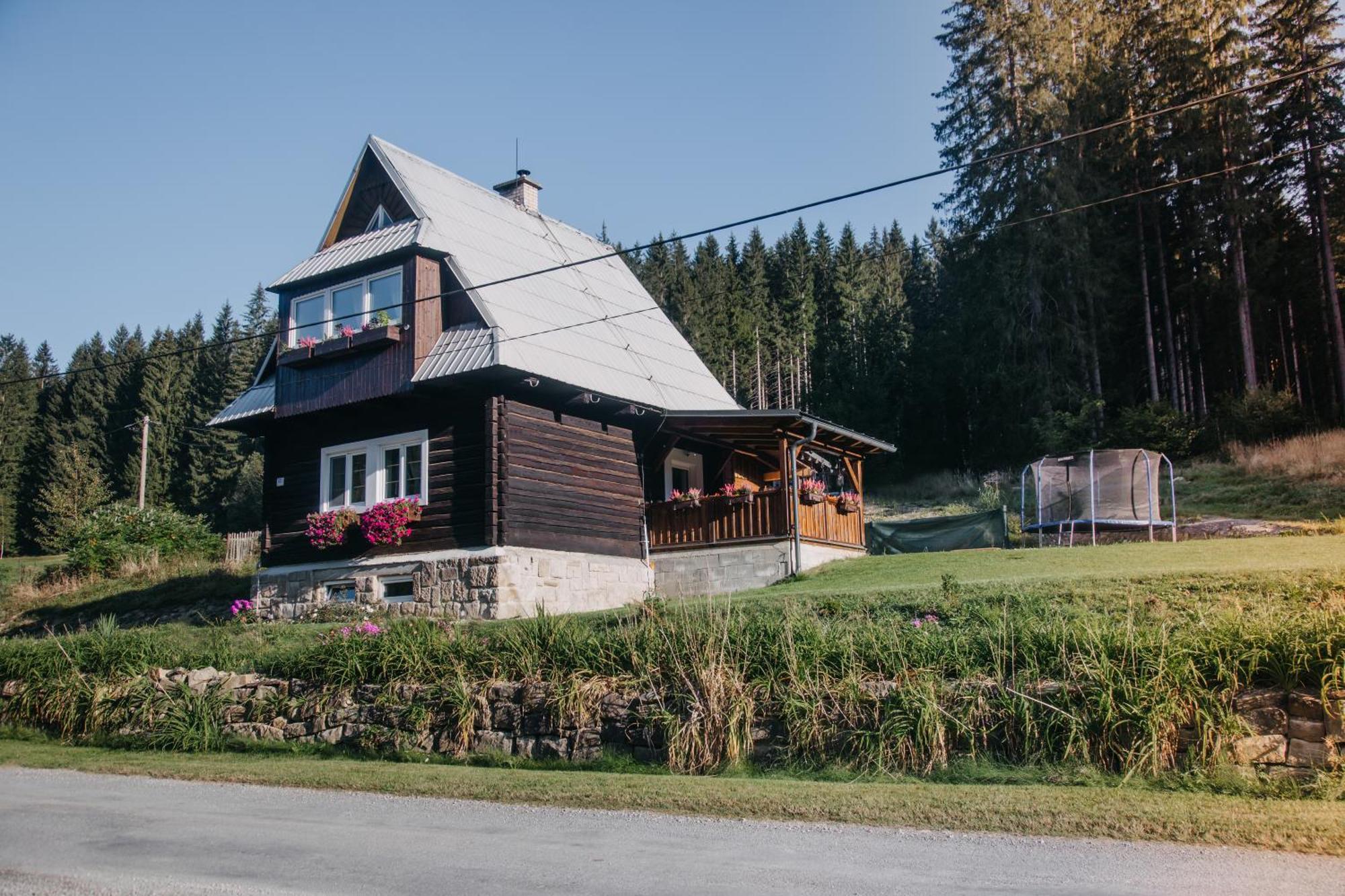 Roubenka U Kavku Villa สตาเร ฮัมรี ภายนอก รูปภาพ